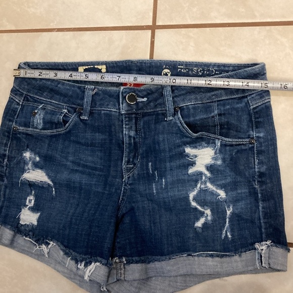 Solo Design Lab Distressed Shorts - Picture 5 of 9